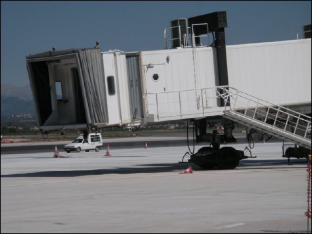 aeropuerto (5)  IMAGENES FOTOS